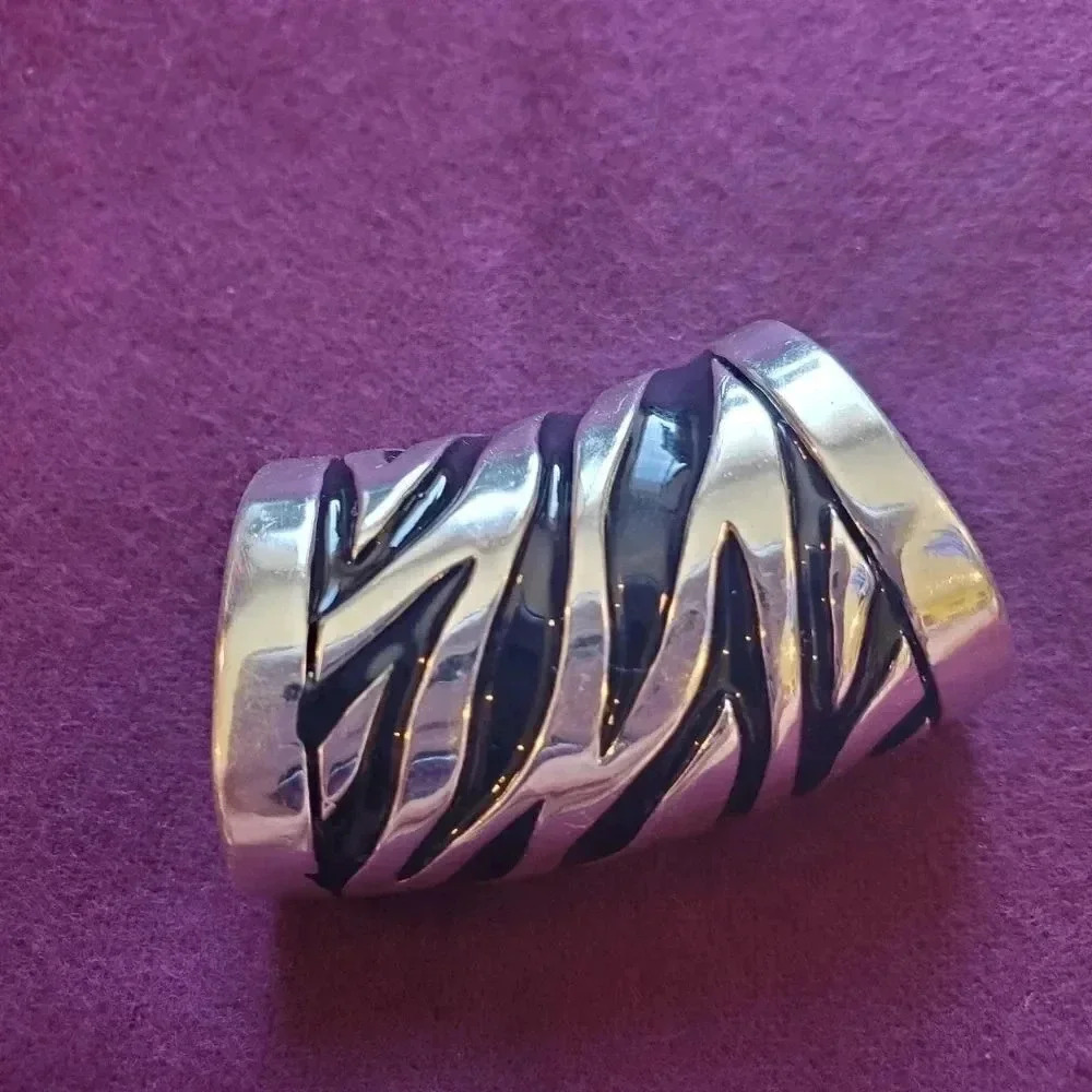 Silver plated bamboo cutout design substantial weight thumb ring